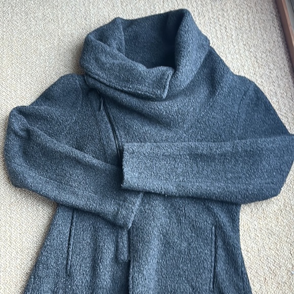 Smartwool Anchor Line Sherpa Asymmetrical Zip Up Merino Wool Coat - Picture 5 of 12